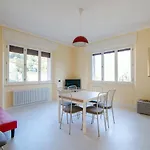Vittoria - The House Of Travelers Vila