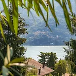 Vittoria - The House Of Travelers Vila