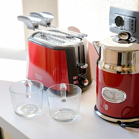 Vittoria - The House Of Travelers