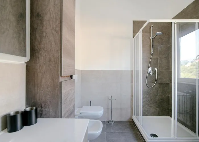 Vittoria - The House Of Travelers Vila Cernobbio