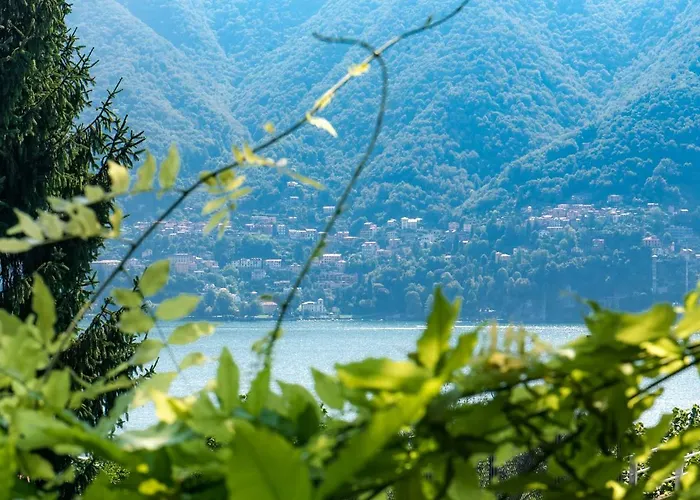 Vittoria - The House Of Travelers * Cernobbio