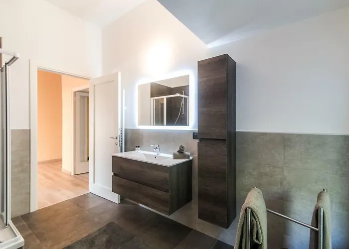 Vittoria - The House Of Travelers Villa *